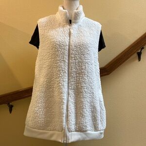 Time & Tru Plush Sherpa Vest